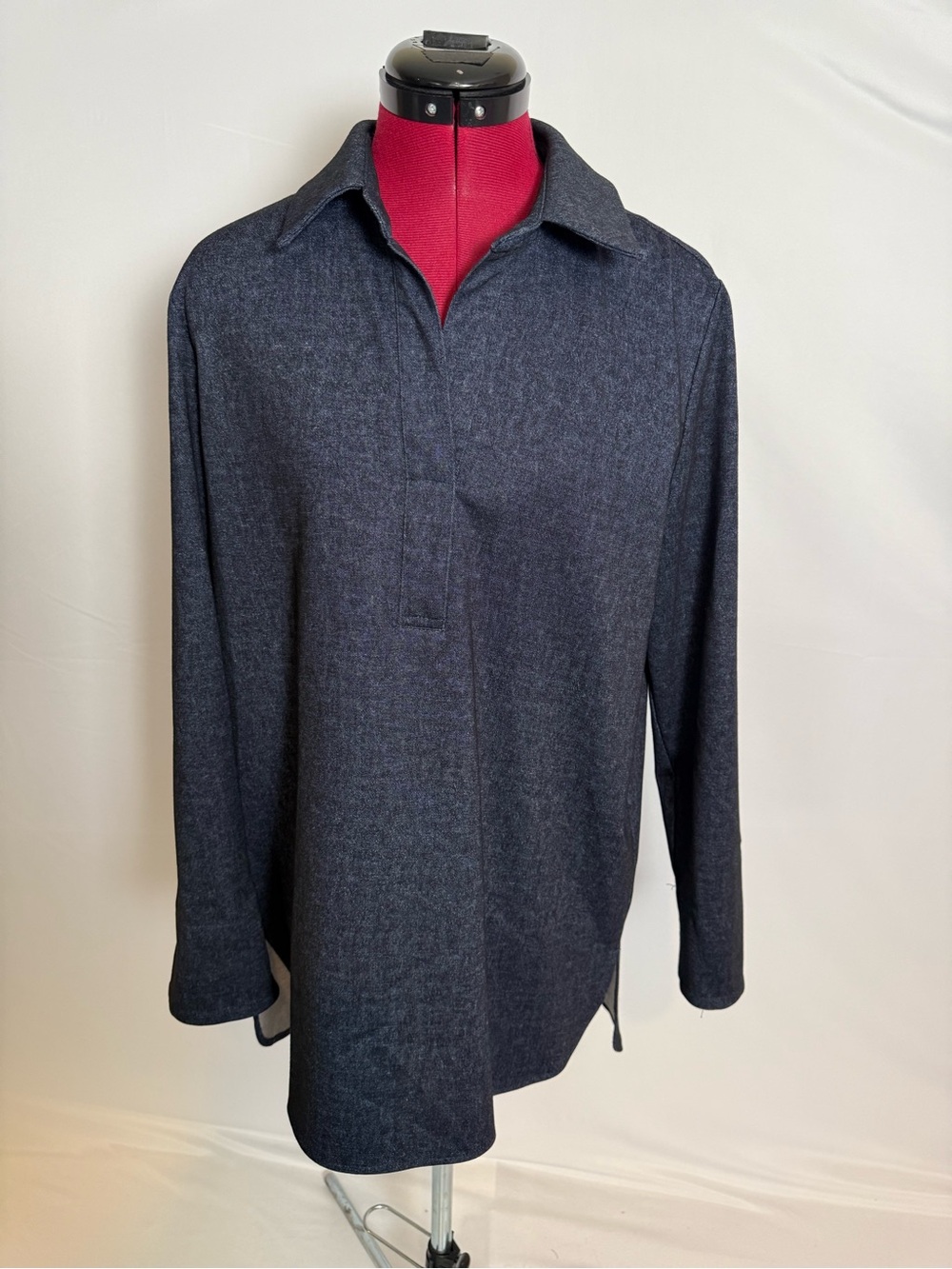 Jude Connally Tunic Women's Size Medium Navy Blue Long Sleeve V-Neck